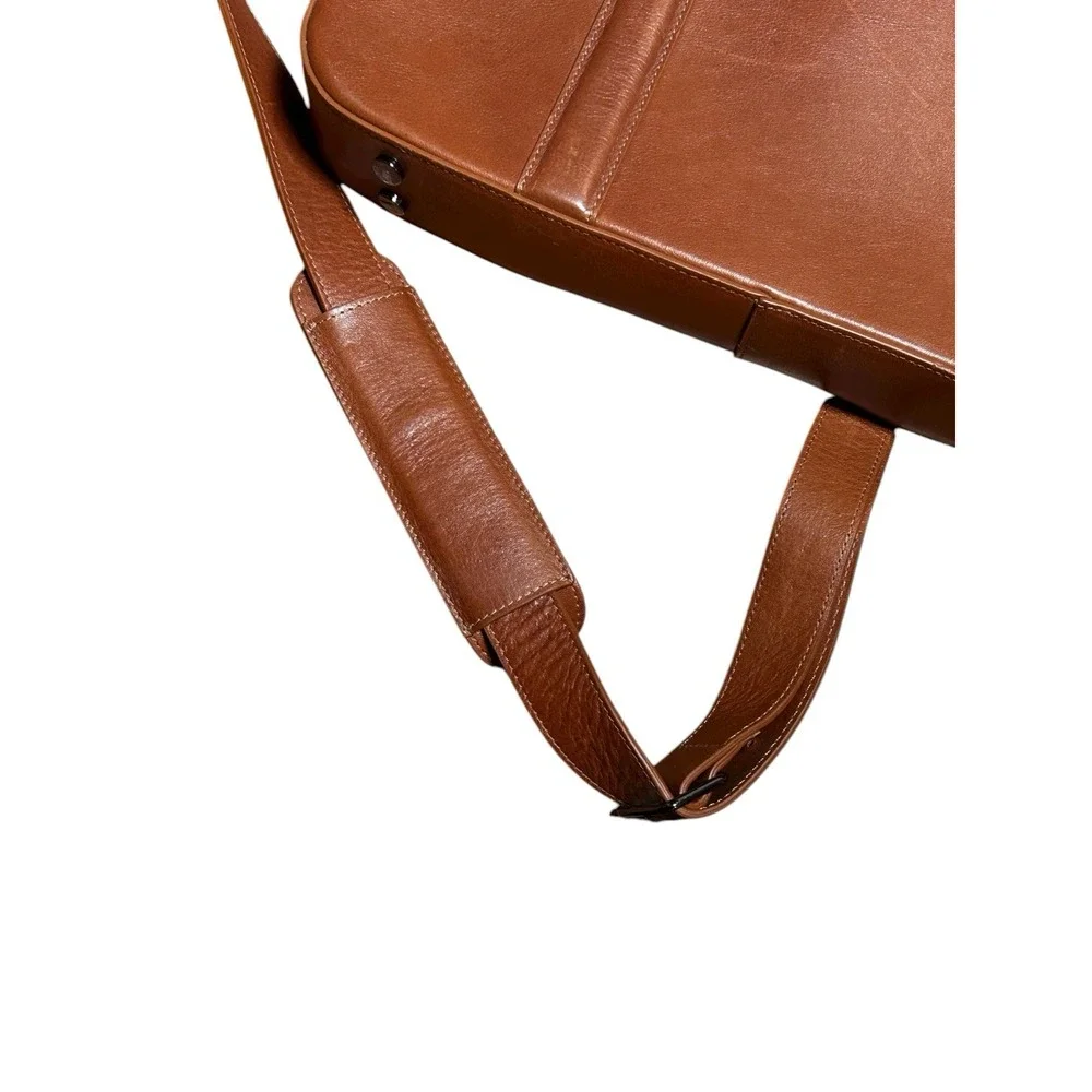 Mark & Graham Laptop Bag Crossbody Camel Brown Leather Tech‎ Organizer READ